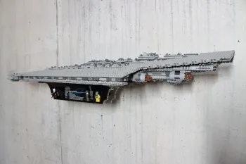 FiguHolder UCS die Halterung für dein LEGO Super Star Destroyer™ Star Wars Set 10221