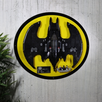 Preview: BatwingHolder die Acryl Halterung für dein LEGO® Batwing Modell Set 76161 Version Gelb
